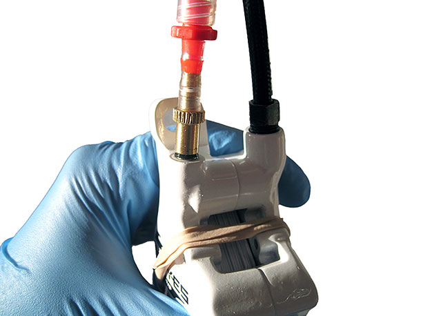 Hayes Dyno calliper bleed syringe attached