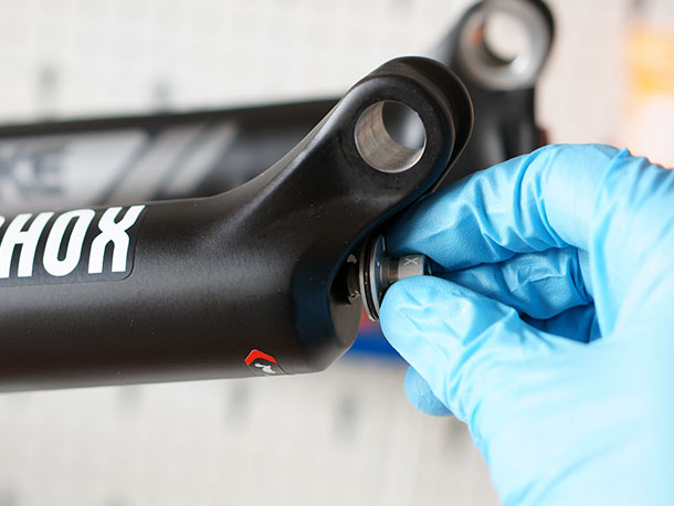 Reinstalling the bottom drive side bolt RockShox Pike RCT3 fork